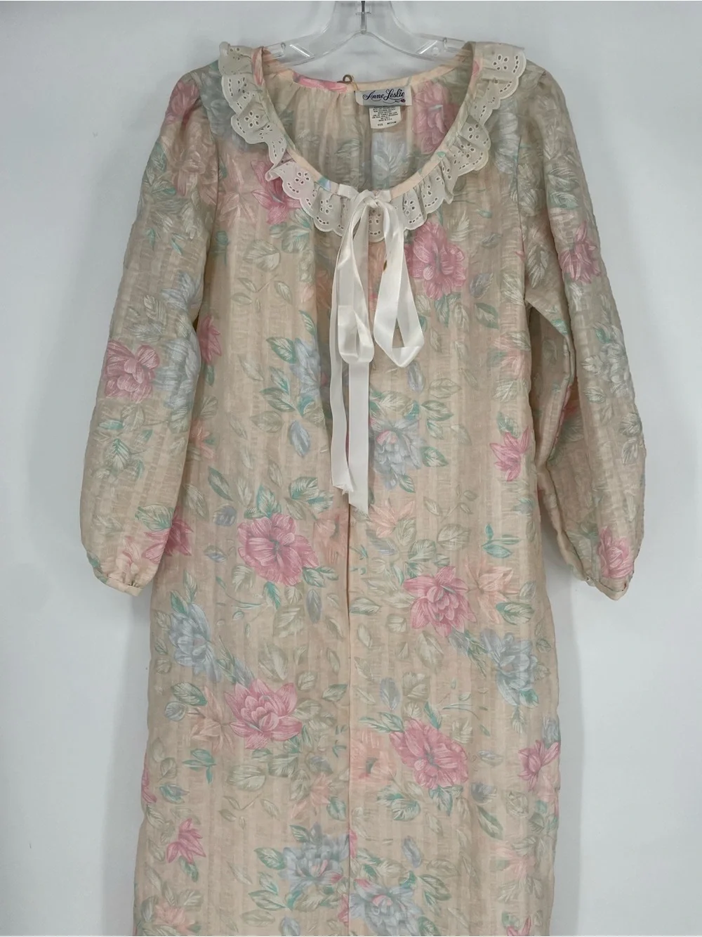 Vtg Anne Leslie Pastel Muted Floral 80s Textured Maxi House Coat PJs Zip Front - Picture 2 of 16